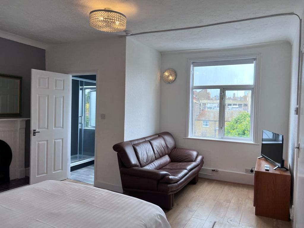Harbour Street Apartment